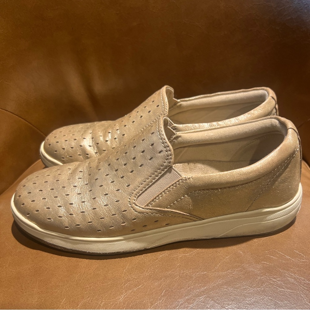 Earth shoes for rose gold Women's Slip-On Perforated Sneakers